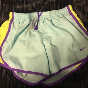 Nike running short